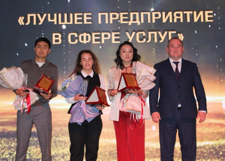 Өскеменде 2025 жылдың үздік кәсіпкерлері марапатталды