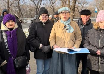 Автобусты сағаттап күтеміз: Аблакетка ауданы тұрғындары әкімнен көмек сұрайды