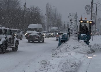 ШҚО-да қар жауып, бұрқасын соғады