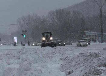 Қалада қарбалас: Өскеменнің коммуналдық қызметтері күшейтілген режимде жұмыс істеп жатыр