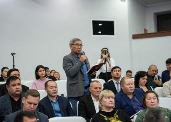 Жер қойнауын игеру: вице-министр ШҚО тұрғындарының сұрағына жауап берді