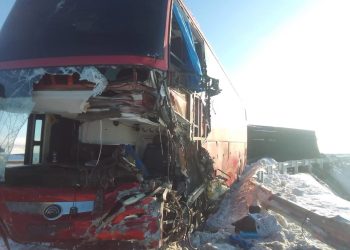 Алматы-Өскемен жолында жолаушылар автобусы мен жүк көлігі соқтығысты