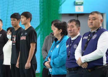 Өскеменде ұстаздар арасында волейболдан облыстық турнир өтті