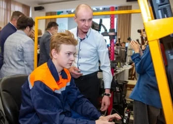 ШҚО-да 5 мың студент оқу мен жұмысты қатар алып жүр