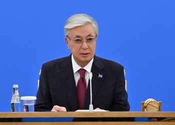 Президент жұмыс тобымен бірге конституциялық реформаның негізгі тәсілдерін талқылады