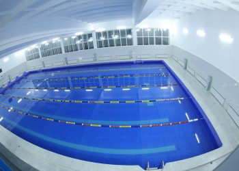 Семейде көп жыл қаңырап тұрған бассейн жаңартылып, іске қосылды