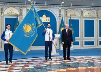 Президент Олимпиада ойындарына баратын спортшыларға Мемлекеттік туды тапсырды