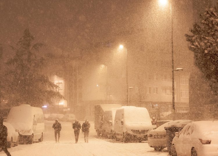 ШҚО-да қар жауып, бұрқасын жел соғуы мүмкін