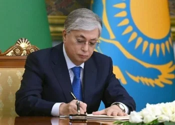 Қасым-Жомарт Тоқаев референдум өткiзу туралы Жарлыққа қол қойды