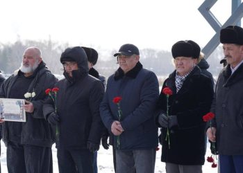 ШҚО полицейлері Ауған соғысының ардагерлеріне құрмет көрсетті