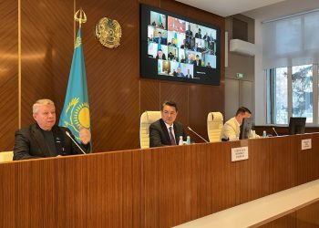 ШҚО әкімдігінде жаңа Конституция жобасы талқыланды