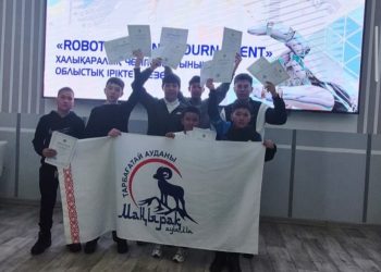 Тарбағатайлық оқушылар роботты техникадан республикалық чемпионатқа жолдама алды