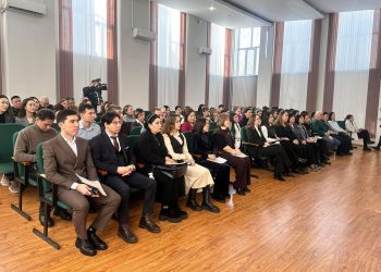 ШҚУ оқытушылары жаңа Конституция жобасын талқылады