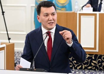 Тұңғыш рет жаңа Конституцияда мыңжылдық тарихымыз басты құндылық ретінде жазылды – Ерлан Қарин