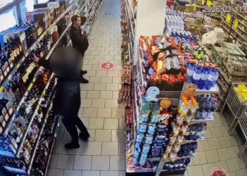 Өскеменде дүкеннен ұрлық жасаған күдіктілер ұсталды