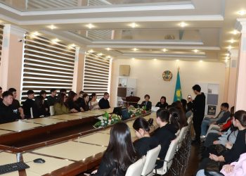 Студенттер жаңа Конституция жобасын талқылады