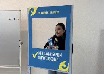 Өскемен тұрғыны алғаш рет дауыс берді