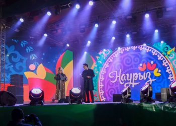 Өскемен халқын эстрада жұлдыздары құттықтады