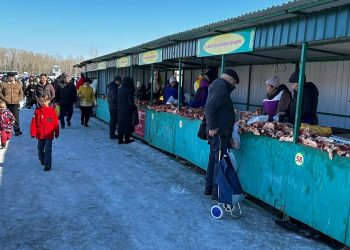 Баға төмен, сапа жоғары: Өскеменде мерекелік жәрмеңке өтті