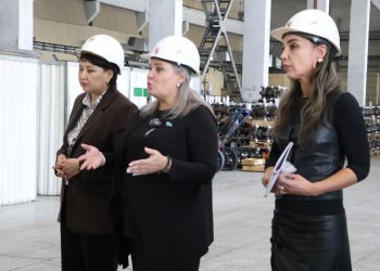 Өскемен өнеркәсіптік арматура зауытының ұжымы жаңа Конституция жобасын талқылады