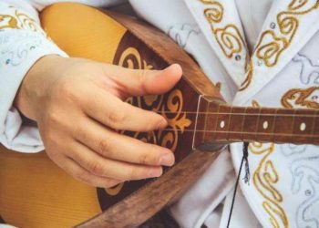 Өскемендіктер домбыра тартып Гиннесс рекордтар кітабына енуді көздеп отыр