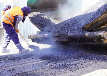 Биыл Өскеменде 48 учаскеде орташа жөндеу жүргізіледі