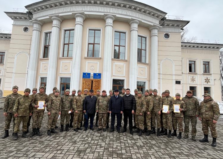 Су тасқынын алдын алу жұмыстарына әскерилер жұмылдырылды – Алтай ауданы