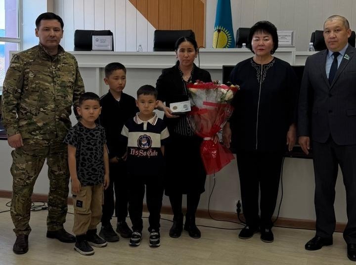 Ерлікпен қаза тапқан азаматтың марапаты отбасына табысталды – Зайсан ауданы