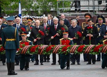 Президент Қасым-Жомарт Тоқаев Мәскеудегі әскери шеруге қатысты
