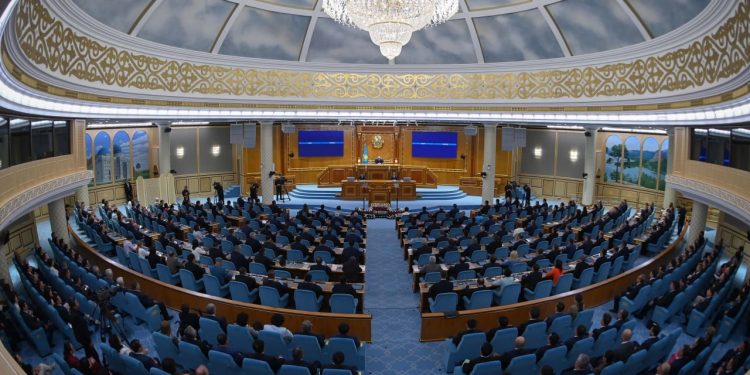 Мемлекет басшысы Парламент палаталарының бірлескен отырысында сөз сөйледі