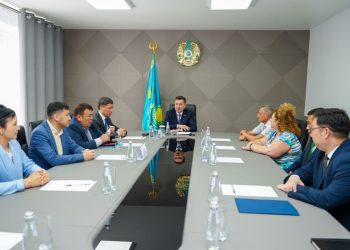 ШҚО әкімі экологтарды кәсіби мерекелерімен құттықтады