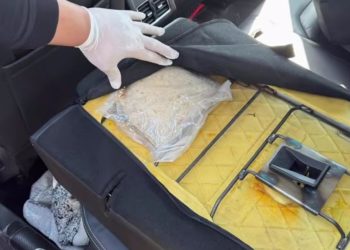 Өскеменде ірі көлемдегі психотроптық заттарды тасымалдаған күдікті ұсталды