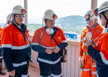 ШҚО әкімі Долинный кенішінің жұмысымен танысты