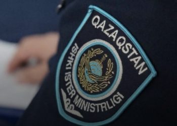 Алқасын жұлып алған: Өскеменде әйел адамды тонап кеткен күдікті ұсталды