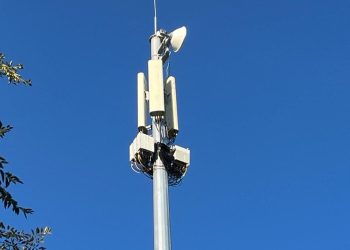 Өскеменде интернеті бар көше шамдары ортанылып жатыр