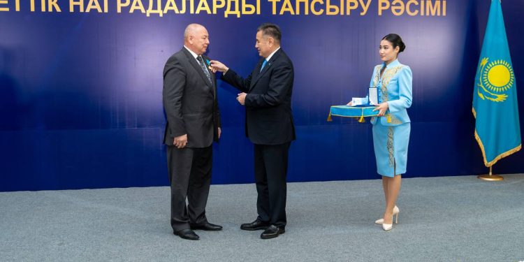 ШҚО-да бірқатар азамат мемлекеттік наградалармен марапатталды